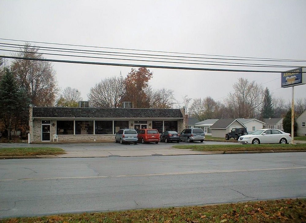 708 E. Main Property Photo 2