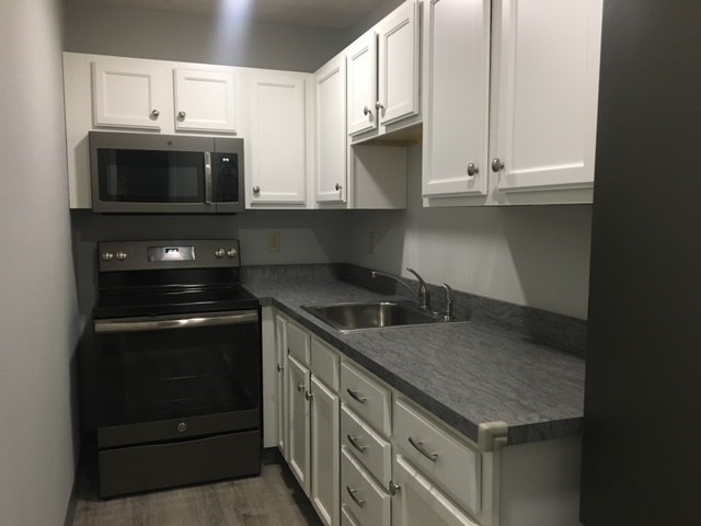1105 Broad St Property Photo 6