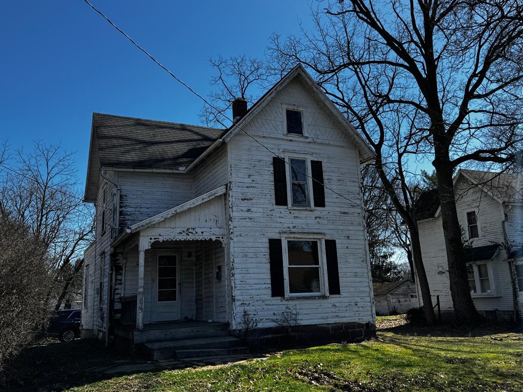 833 Edgehill Property Photo