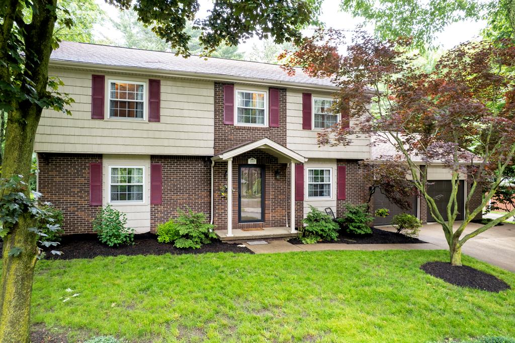 2553 Armstrong Drive Property Photo 1