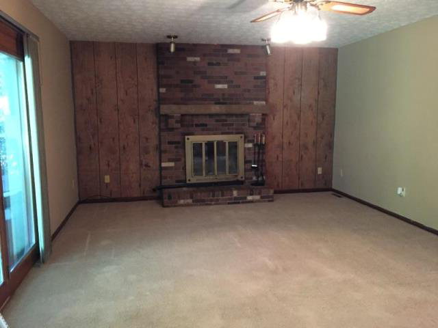 25174 Lawnfield Drive Property Photo 3