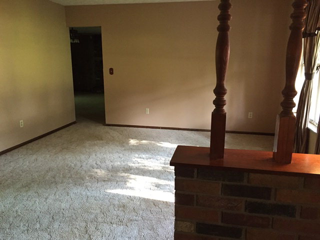 25174 Lawnfield Drive Property Photo 5
