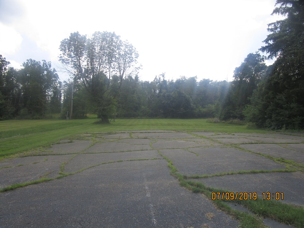 1310 Western Ave. Property Photo 2