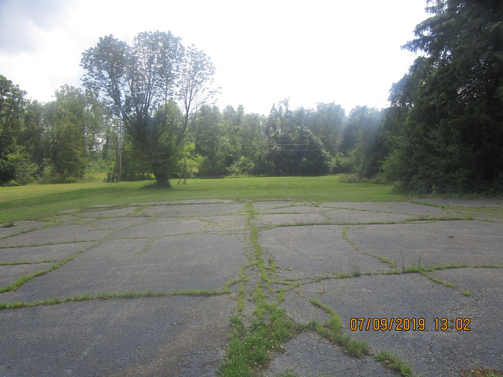 1310 Western Ave. Property Photo 4