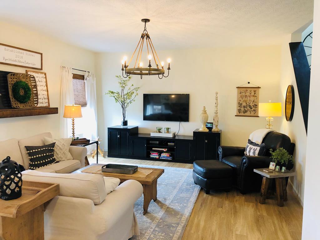 51 Henderson Road Property Photo 8