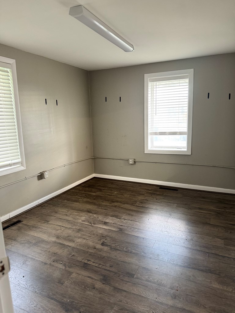 410 W Emmit Ave. Property Photo 2
