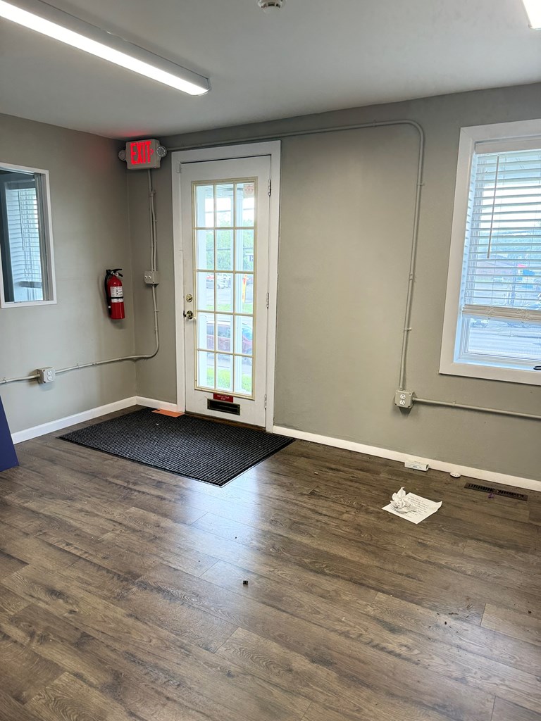 410 W Emmit Ave. Property Photo 6