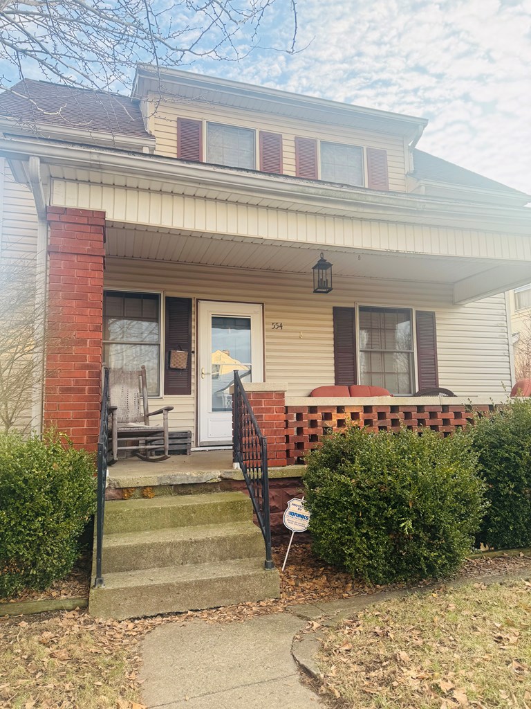 554 Laurel Street Property Photo 3