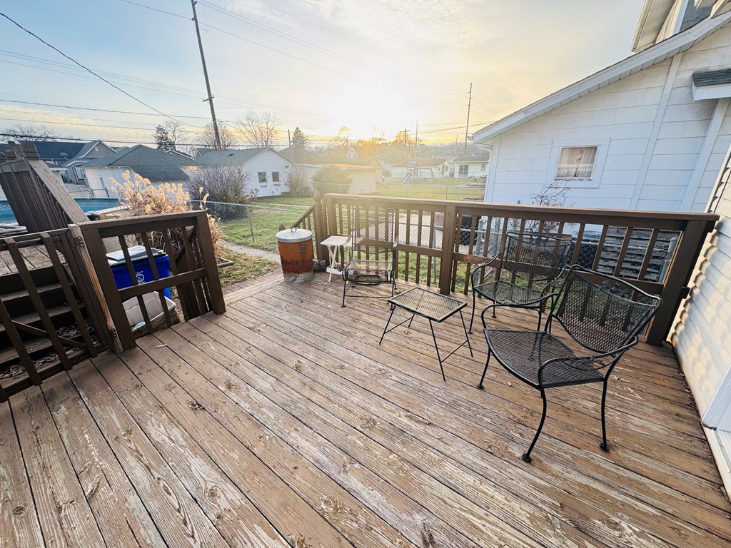 554 Laurel Street Property Photo 12