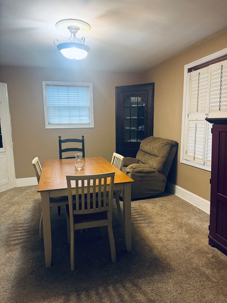 554 Laurel Street Property Photo 17