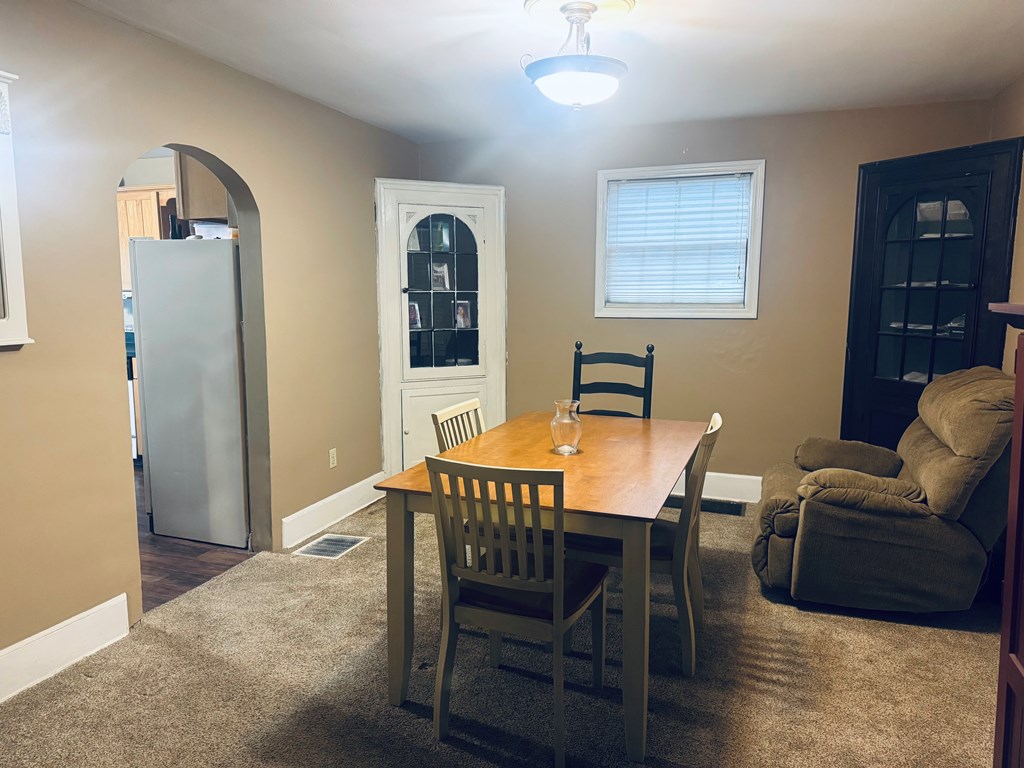 554 Laurel Street Property Photo 18
