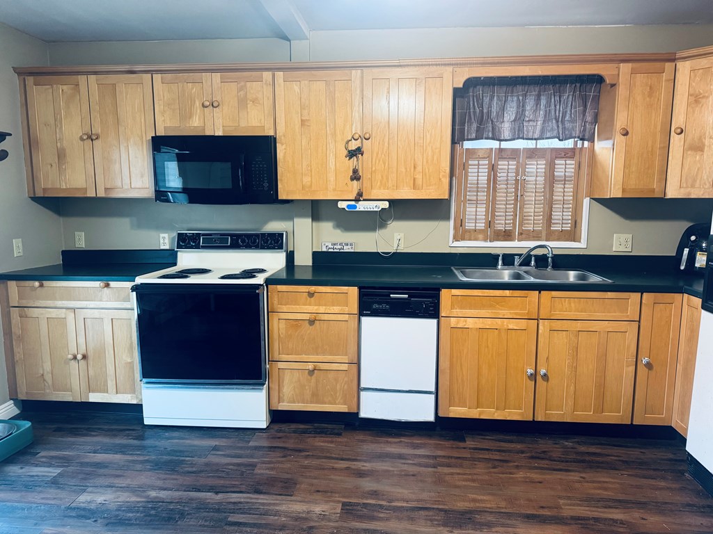 554 Laurel Street Property Photo 19