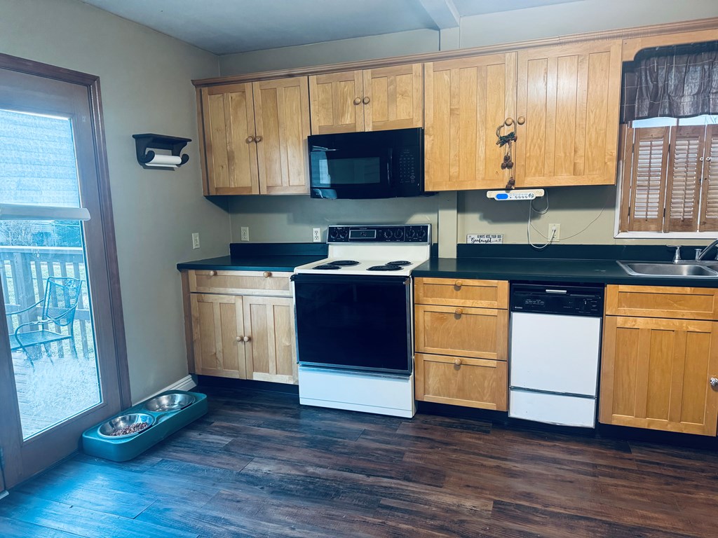 554 Laurel Street Property Photo 20