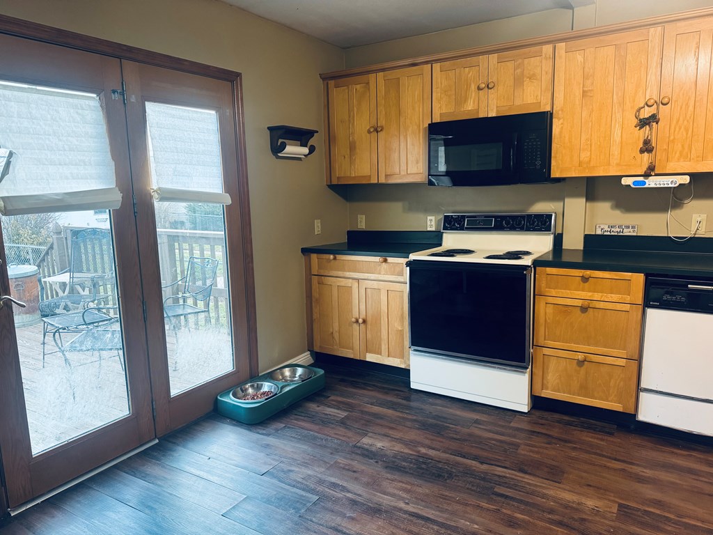 554 Laurel Street Property Photo 21