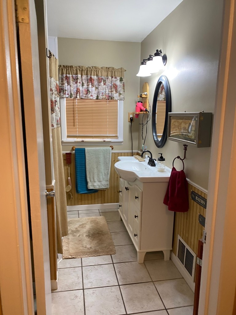 36 Limestone Property Photo 6