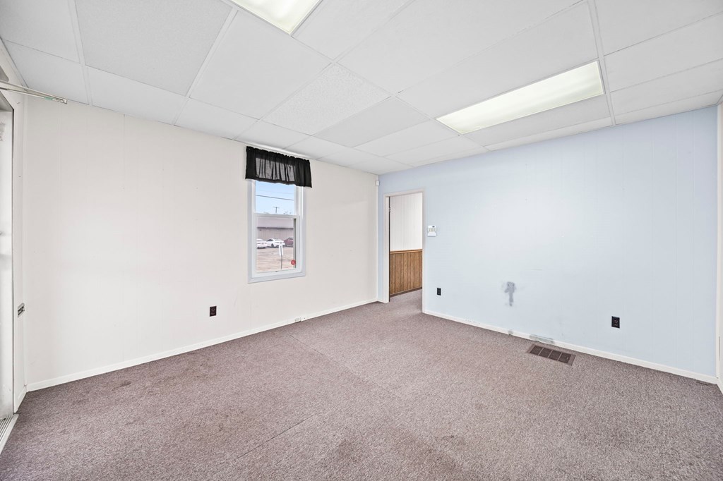 166 W Main Street Property Photo 5