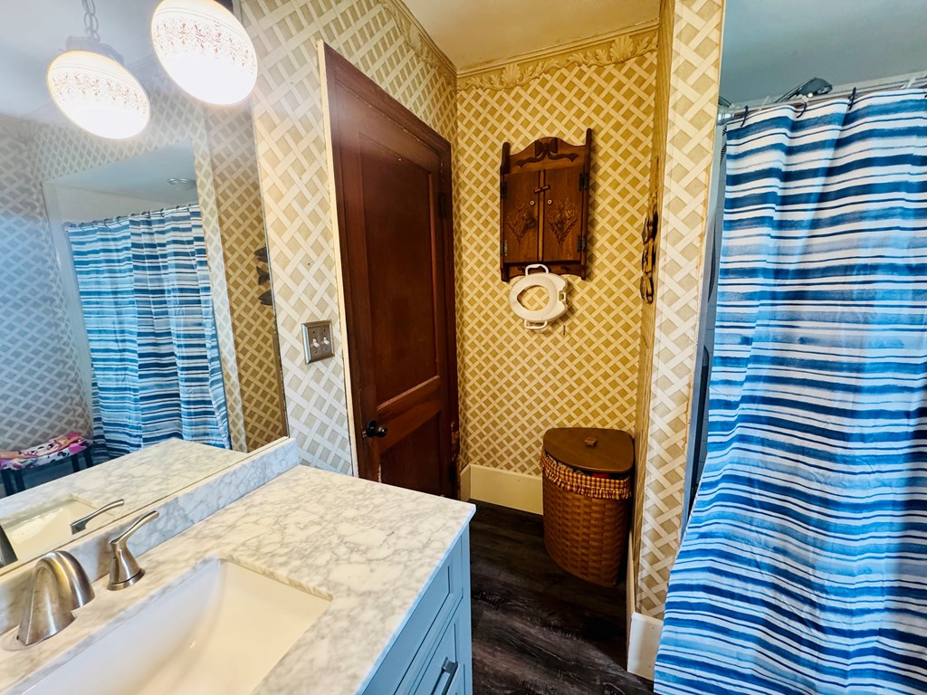 288 Graces Run Road Property Photo 10