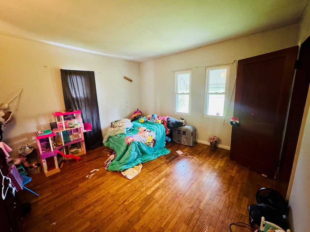 288 Graces Run Road Property Photo 11