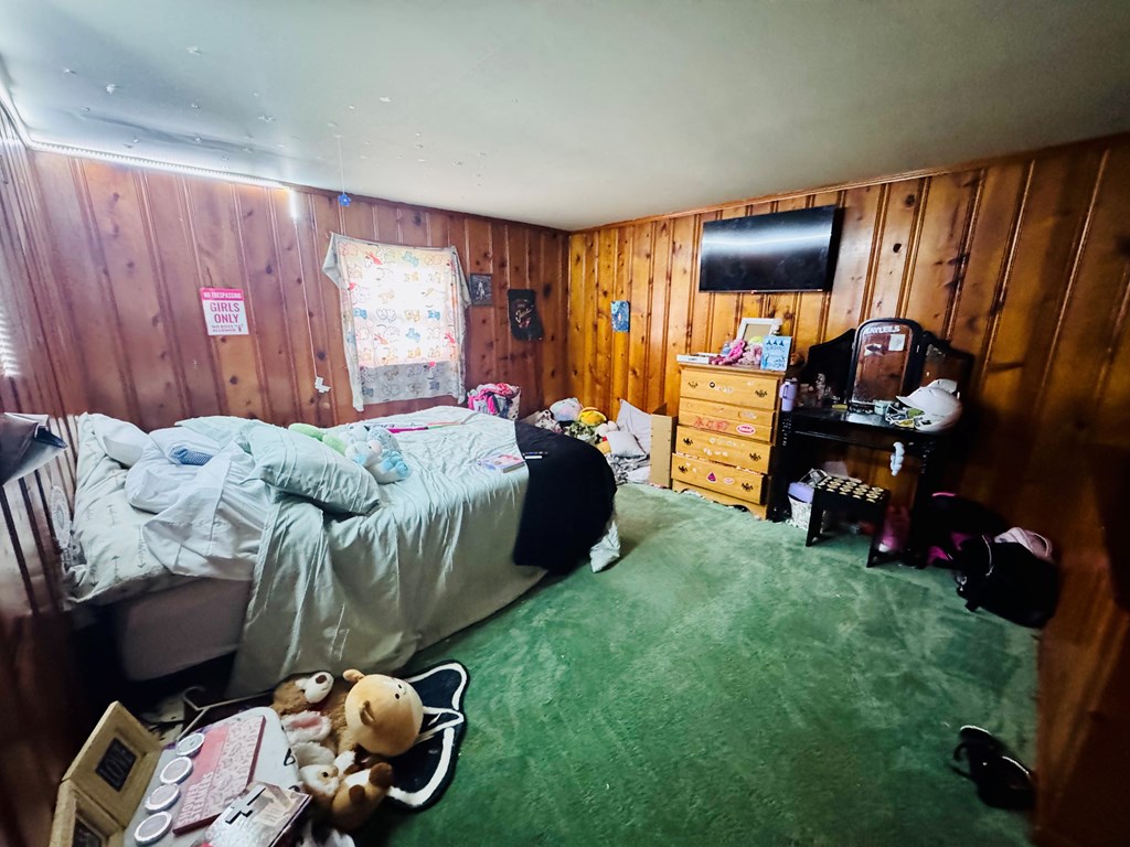 288 Graces Run Road Property Photo 14