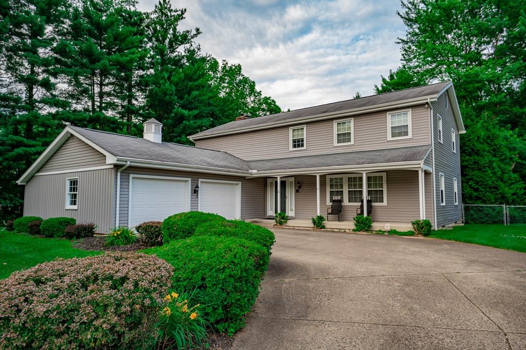 2 Timberlane Drive Property Photo 1