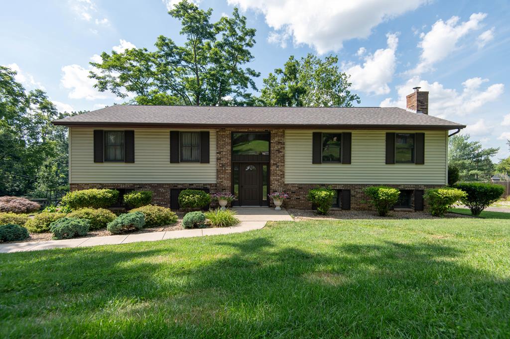 1055 Edgewood Drive Property Photo 1