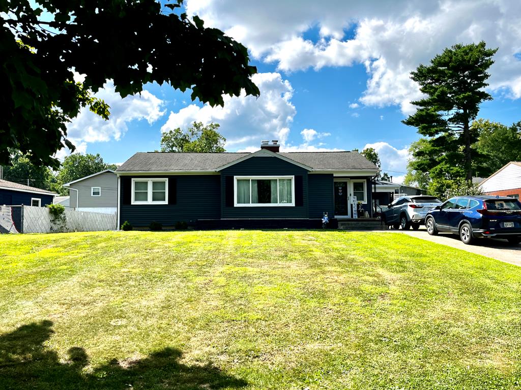114 Eastview Drive Property Photo 1