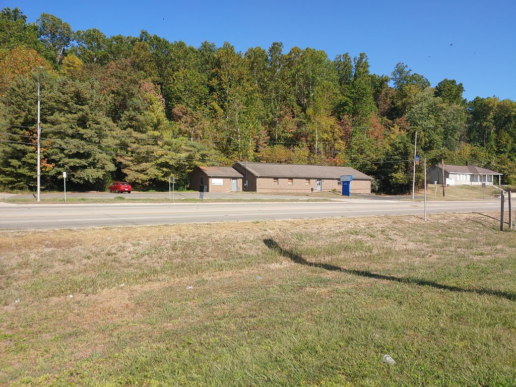 414 W Emmitt Ave. Property Photo 2