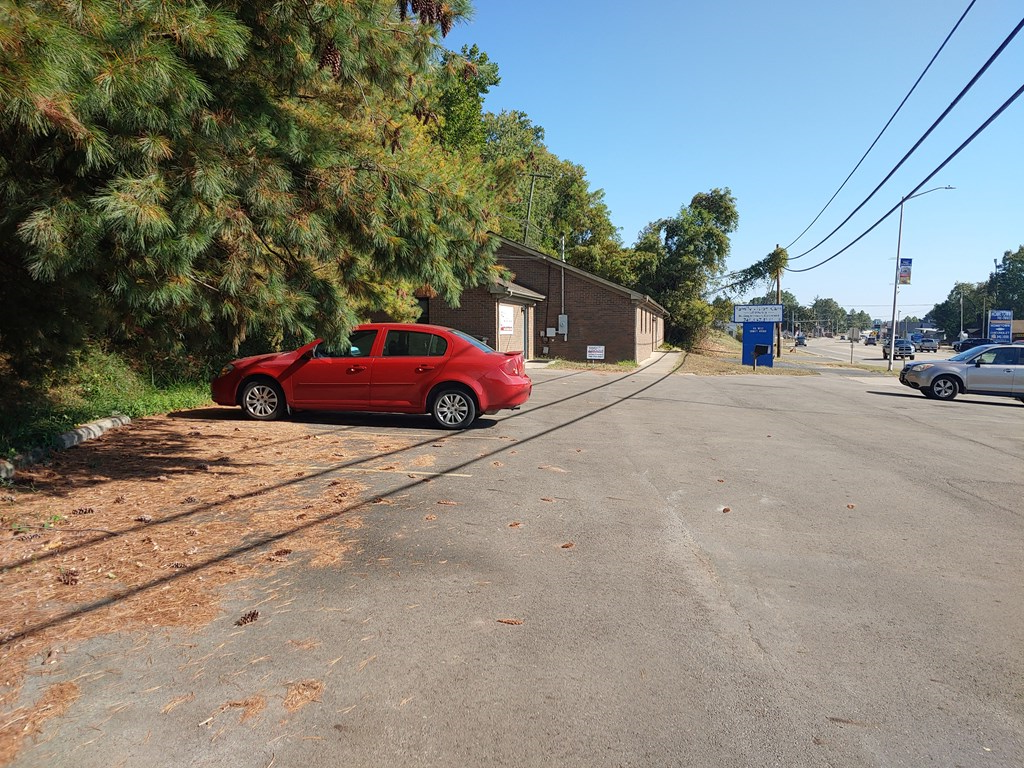 414 W Emmitt Ave. Property Photo 4