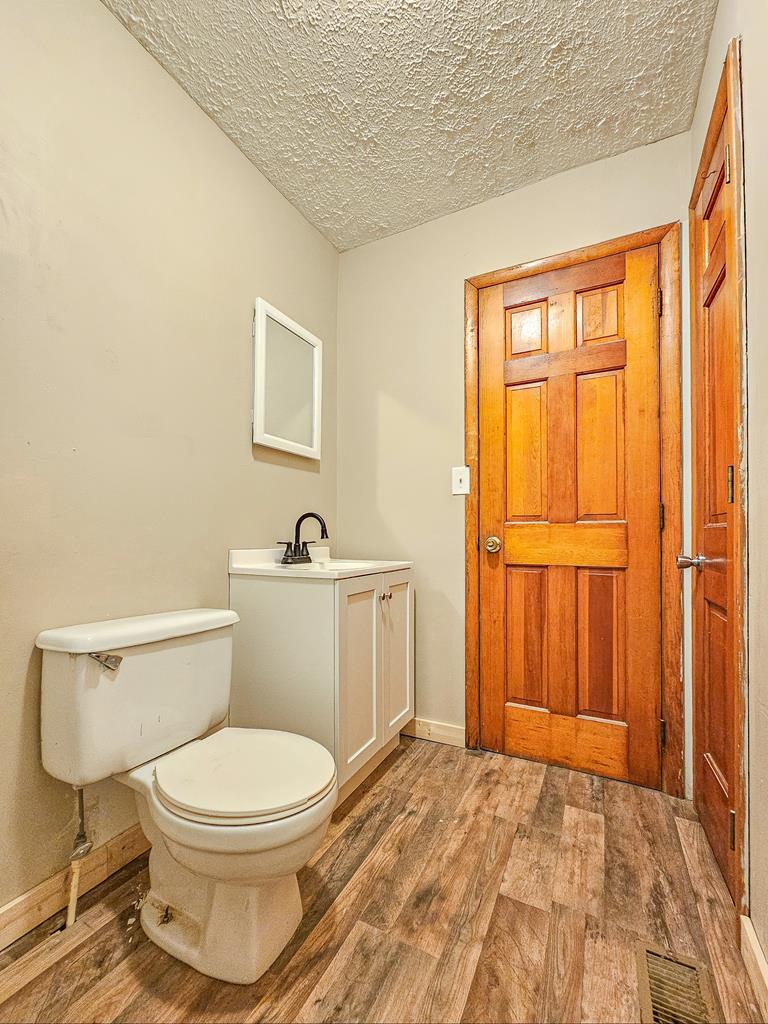 25411 St. Rt. 7 Property Photo 27