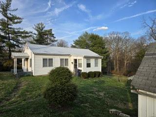 316 E Burlington Road Property Photo 8