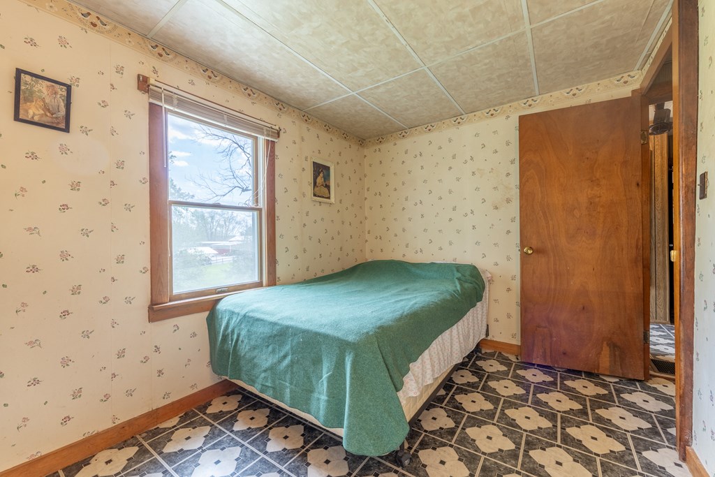 316 E Burlington Road Property Photo 34