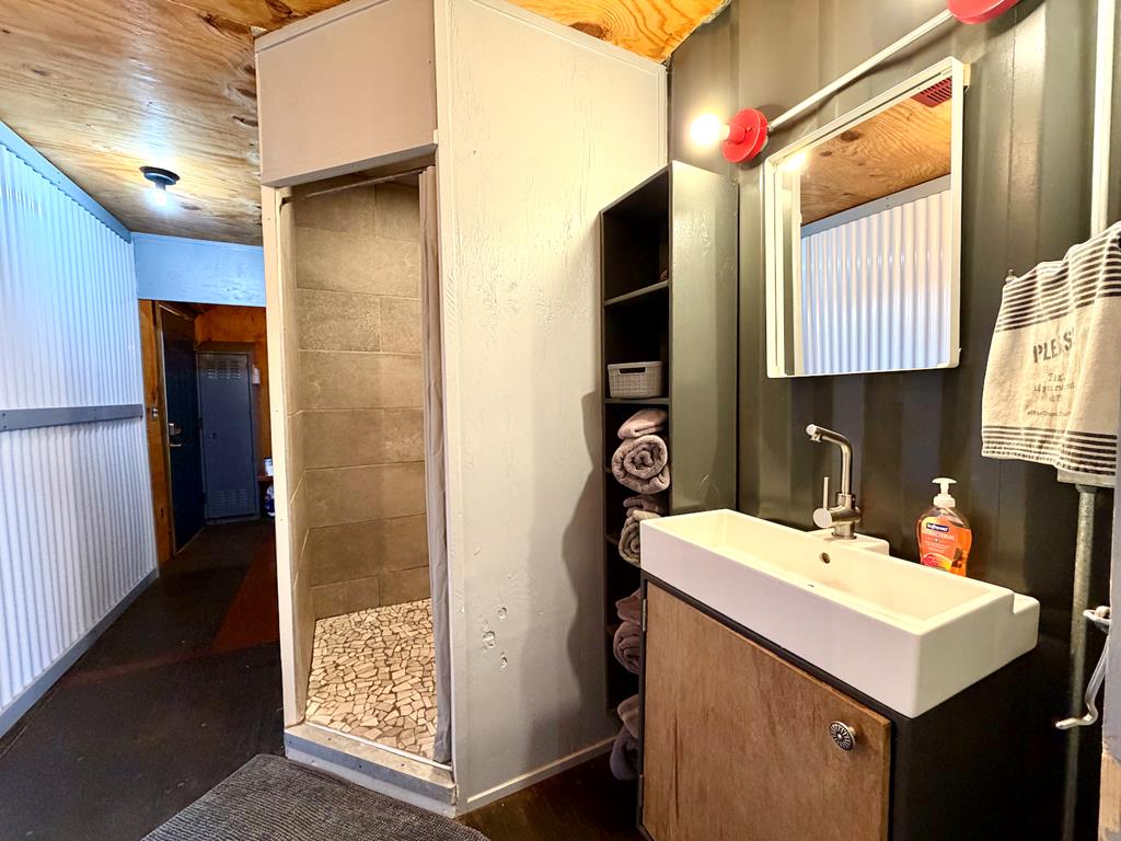 191 Sullivan Road Property Photo 27