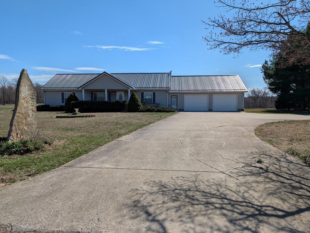 284 Camp Creek Road Property Photo 1