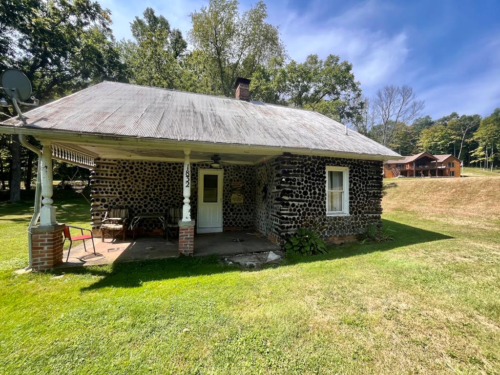 1856 Fish And Game Road Property Photo 44