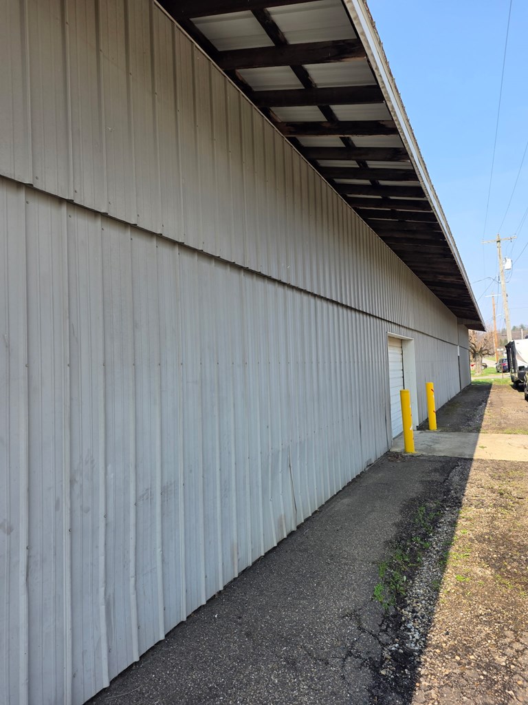 681 Webster St. Property Photo 10