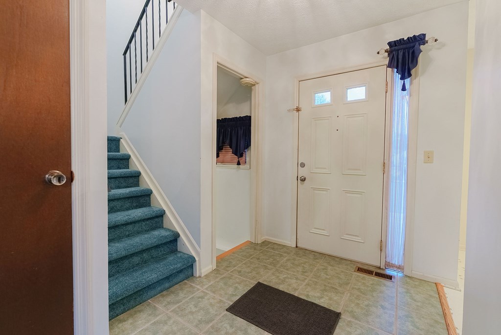 258 Independence Drive Property Photo 6