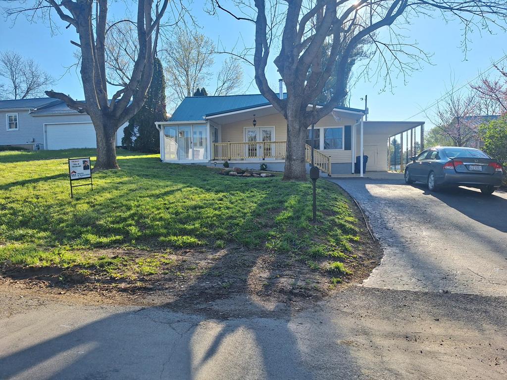 908 S Massachucetts Ave. Property Photo 1