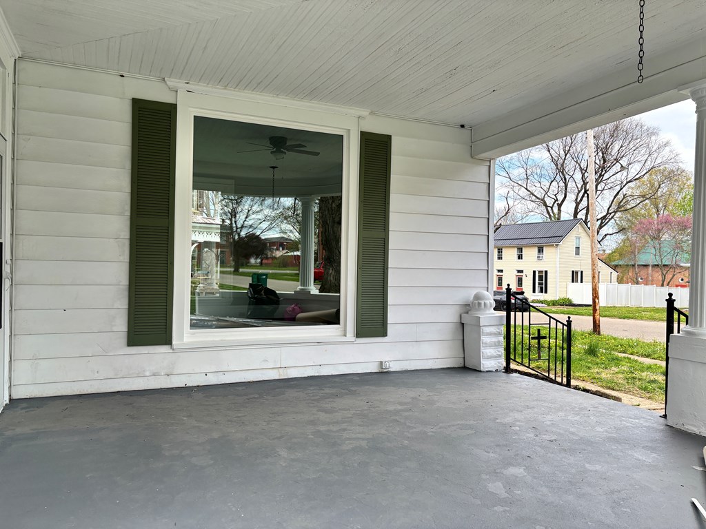31 Pickaway Property Photo 8