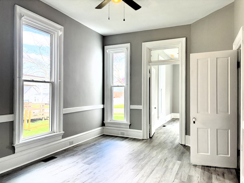 31 Pickaway Property Photo 13