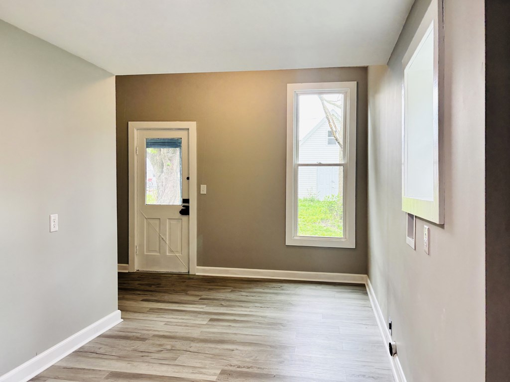 31 Pickaway Property Photo 30