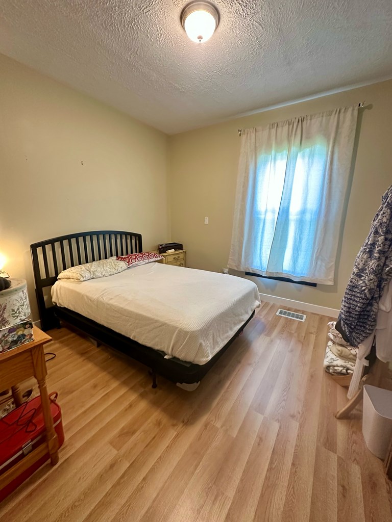 38 Porter Ave. Property Photo 9