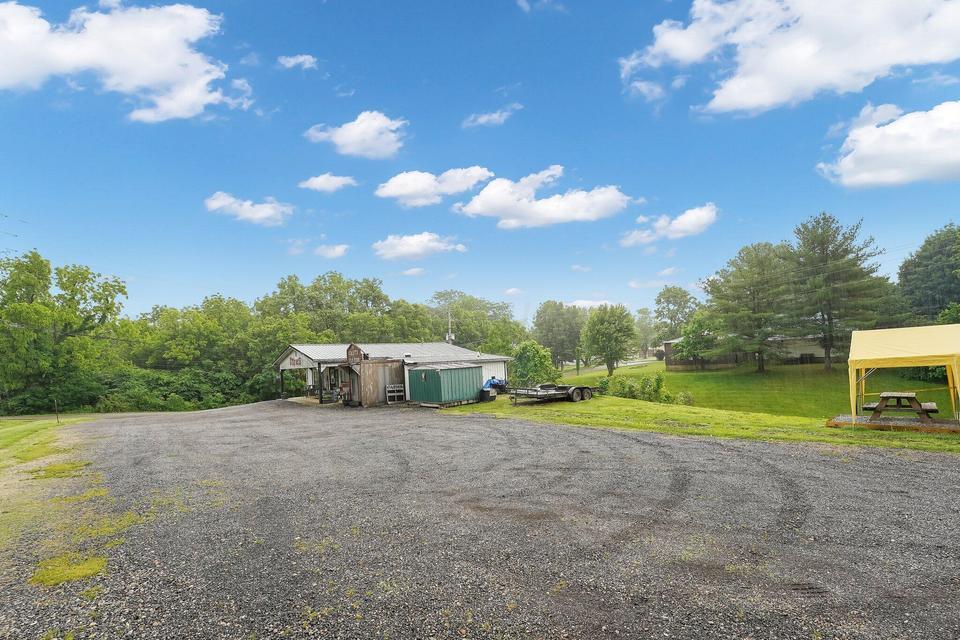 11850 Walnut Street Property Photo 20