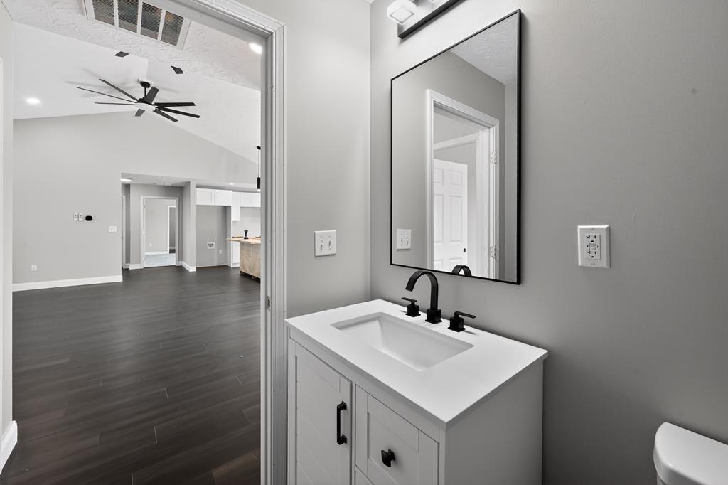 6180 Shaw Road Property Photo 14