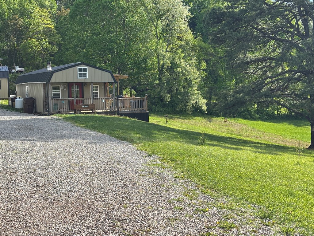26607 Goose Creek Road Property Photo 2