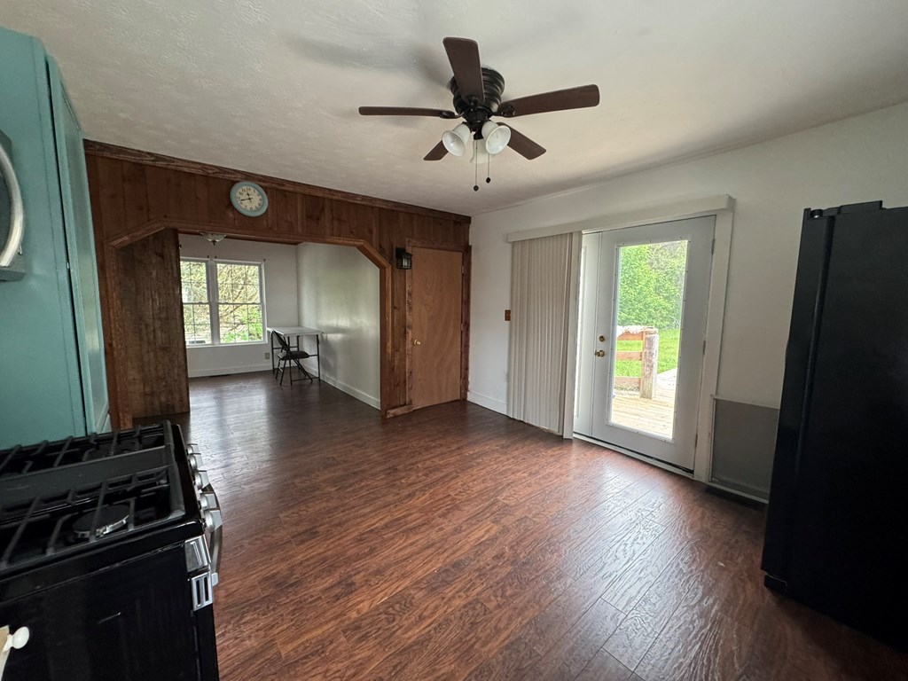 2 Vine Street Property Photo 5