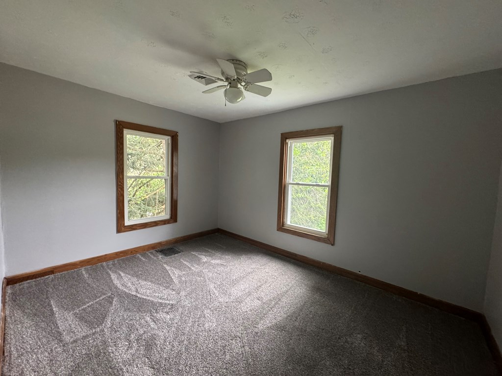 2 Vine Street Property Photo 16