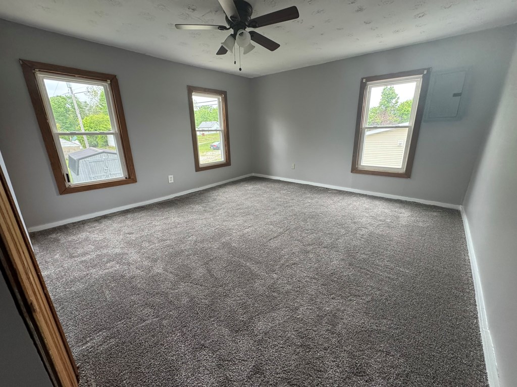 2 Vine Street Property Photo 17