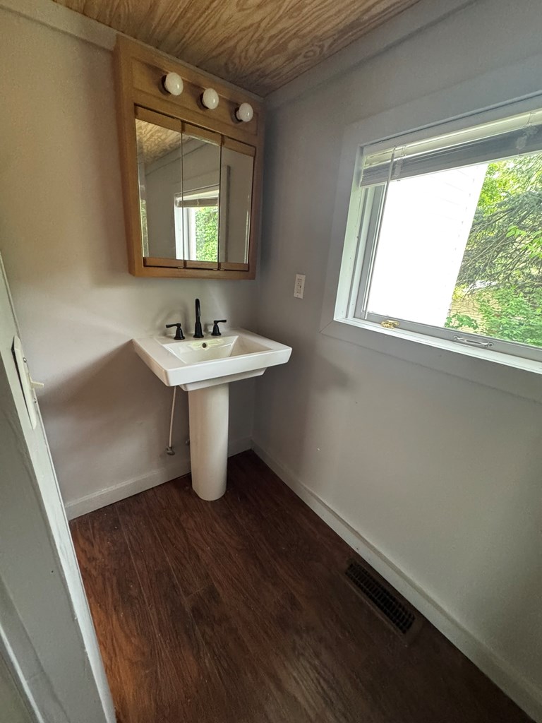 2 Vine Street Property Photo 20