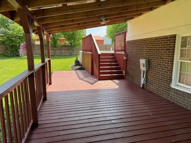 110 S Pearl Property Photo 24