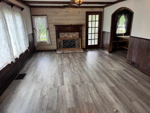 110 S Pearl Property Photo 30